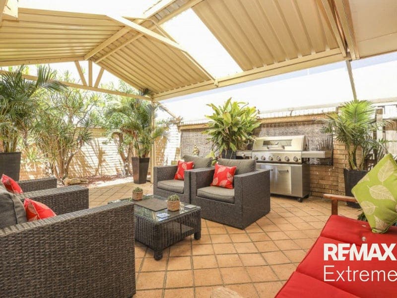 8/1 Brendale Place, Landsdale WA 6065, photographed for its listing